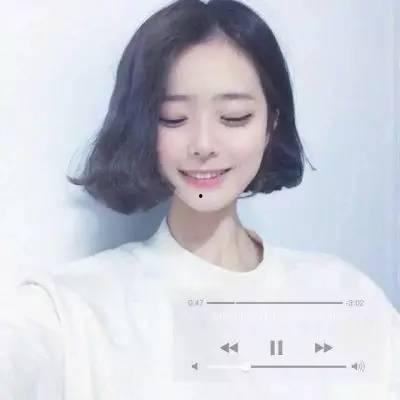 女生微信发吃瓜是什么意思,女生微信“吃瓜”背后的趣味与社交心理